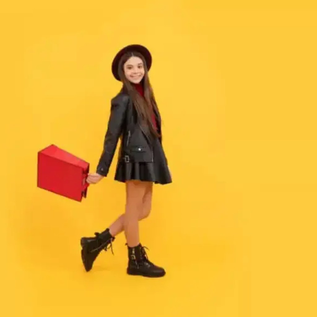 போலி பாரிஸ் கிட்ஸ் பேஷன் வீக்: போலி ‘பாரிஸ் கிட்ஸ் பேஷன் வீக்’ இல் பெற்றோர் மோசடி செய்தனர், குஸ்ஸியில் 44 லட்சம் இழந்தது, டியோர் கிளாம் ட்ராப்! | – டைம்ஸ் ஆஃப் இந்தியா போலி பாரிஸ் கிட்ஸ் பேஷன் வீக்: போலி ‘பாரிஸ் கிட்ஸ் பேஷன் வீக்’ இல் பெற்றோர் மோசடி செய்தனர், குஸ்ஸியில் 44 லட்சம் இழந்தது, டியோர் கிளாம் ட்ராப்! | – டைம்ஸ் ஆஃப் இந்தியா