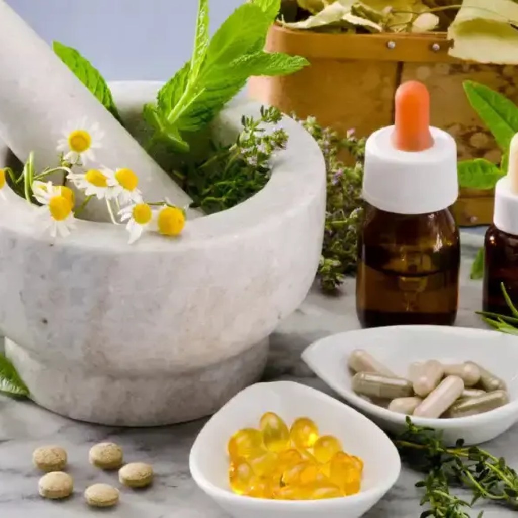 கல்லீரல் பாதிப்பு: மஞ்சள் முதல் கிரீன் டீ: மூலிகை சப்ளிமெண்ட்ஸ் கல்லீரலை ஆபத்தில் வைக்க முடியுமா? | – டைம்ஸ் ஆஃப் இந்தியா கல்லீரல் பாதிப்பு: மஞ்சள் முதல் கிரீன் டீ: மூலிகை சப்ளிமெண்ட்ஸ் கல்லீரலை ஆபத்தில் வைக்க முடியுமா? | – டைம்ஸ் ஆஃப் இந்தியா