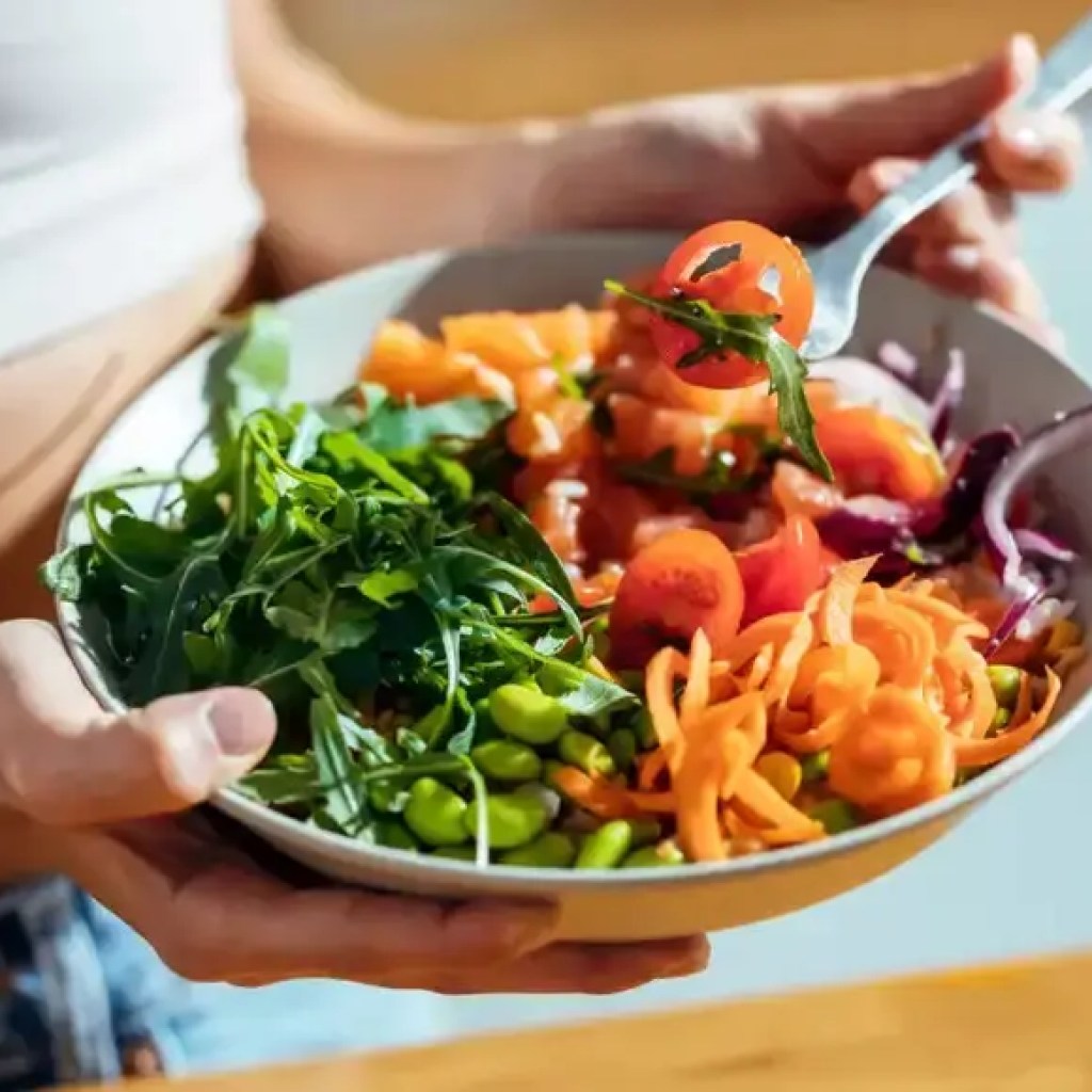 மன அழுத்தத்தை உணர்கிறீர்களா? இந்த உணவு மனதை அமைதிப்படுத்தவும் மனநிலையை மேம்படுத்தவும் முடியும் என்று வல்லுநர்கள் | – தி டைம்ஸ் ஆஃப் இந்தியா மன அழுத்தத்தை உணர்கிறீர்களா? இந்த உணவு மனதை அமைதிப்படுத்தவும் மனநிலையை மேம்படுத்தவும் முடியும் என்று வல்லுநர்கள் | – தி டைம்ஸ் ஆஃப் இந்தியா