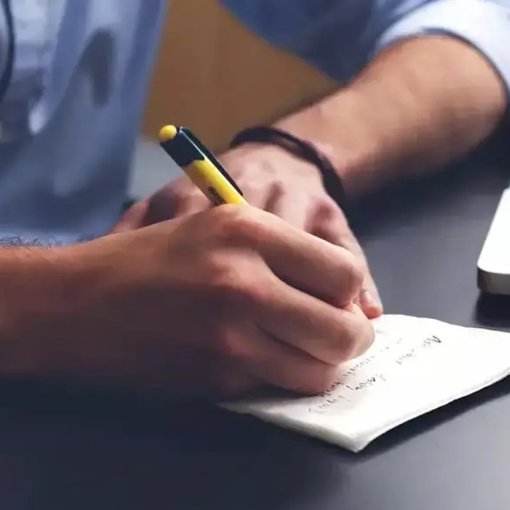 முதலாளி ஊழியரின் கடின உழைப்பைச் சந்தேகித்தார், பணியாளரின் புத்திசாலித்தனமான மறுபிரவேசம் அவரை பேசாமல் விட்டுவிட்டது- இங்கே என்ன நடந்தது | – தி டைம்ஸ் ஆஃப் இந்தியா முதலாளி ஊழியரின் கடின உழைப்பைச் சந்தேகித்தார், பணியாளரின் புத்திசாலித்தனமான மறுபிரவேசம் அவரை பேசாமல் விட்டுவிட்டது- இங்கே என்ன நடந்தது | – தி டைம்ஸ் ஆஃப் இந்தியா