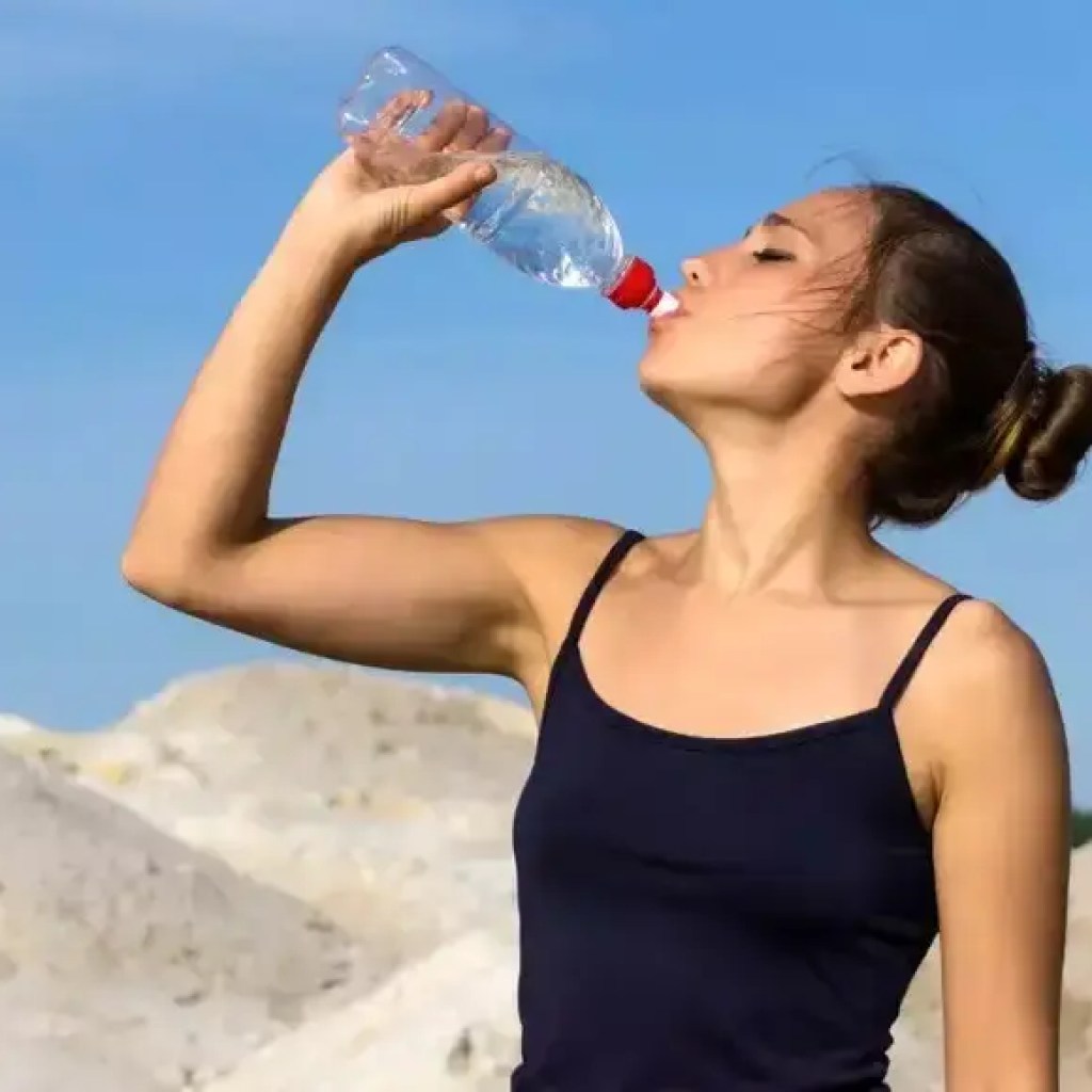 நீரிழப்பு மன அழுத்த ஹார்மோன் அளவை அதிகரிக்கும் மற்றும் உங்கள் இதயம் மற்றும் மூளையை சேதப்படுத்தும் | – தி டைம்ஸ் ஆஃப் இந்தியா நீரிழப்பு மன அழுத்த ஹார்மோன் அளவை அதிகரிக்கும் மற்றும் உங்கள் இதயம் மற்றும் மூளையை சேதப்படுத்தும் | – தி டைம்ஸ் ஆஃப் இந்தியா