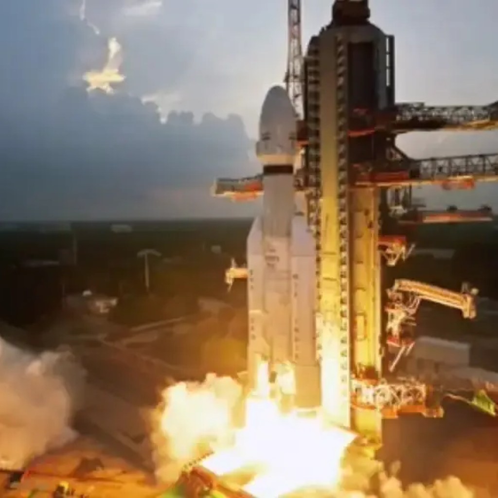 இஸ்ரோவின் புளூபேர்ட்-6 ஏவுதல் டிசம்பர் 21 க்கு மாற்றியமைக்கப்பட்டது: இந்தியா-அமெரிக்காவின் முக்கிய பணிகளில் உலகளாவிய பிராட்பேண்டை அதிகரிக்க அதிக எடை கொண்ட அமெரிக்க செயற்கைக்கோள் | – டைம்ஸ் ஆஃப் இந்தியா இஸ்ரோவின் புளூபேர்ட்-6 ஏவுதல் டிசம்பர் 21 க்கு மாற்றியமைக்கப்பட்டது: இந்தியா-அமெரிக்காவின் முக்கிய பணிகளில் உலகளாவிய பிராட்பேண்டை அதிகரிக்க அதிக எடை கொண்ட அமெரிக்க செயற்கைக்கோள் | – டைம்ஸ் ஆஃப் இந்தியா