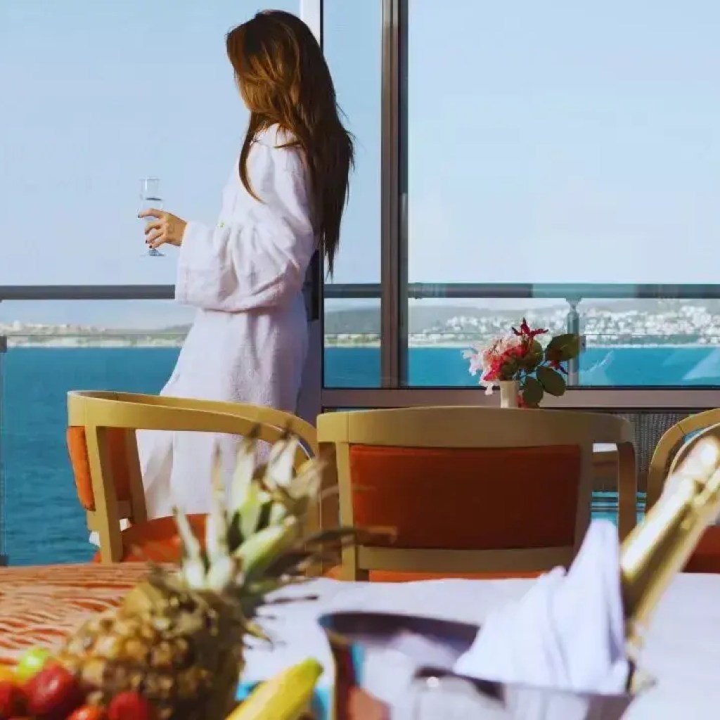 காதலர் வார சிறப்பு: தனி பிரதிபலிப்பு மற்றும் சுய இணைப்புக்காக ஆடம்பர தங்கும் காதலர் வார சிறப்பு: தனி பிரதிபலிப்பு மற்றும் சுய இணைப்புக்காக ஆடம்பர தங்கும்