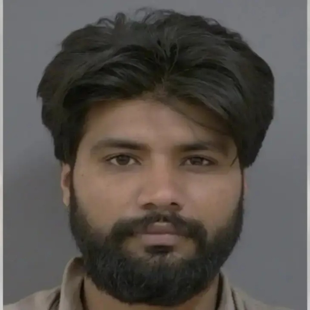 கனடா: மன்பிரீத் சிங் யார்? 2025 ஆம் ஆண்டு பிராம்ப்டன் வீட்டுப் படையெடுப்பில் இந்திய வம்சாவளியைச் சேர்ந்த நபர் சந்தேக நபராக அடையாளம் காணப்பட்டார் – டைம்ஸ் ஆஃப் இந்தியா கனடா: மன்பிரீத் சிங் யார்? 2025 ஆம் ஆண்டு பிராம்ப்டன் வீட்டுப் படையெடுப்பில் இந்திய வம்சாவளியைச் சேர்ந்த நபர் சந்தேக நபராக அடையாளம் காணப்பட்டார் – டைம்ஸ் ஆஃப் இந்தியா