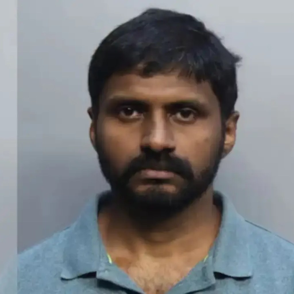 மியாமி: மியாமியில் லாட்டரி சீட்டுகளில் 0,000 திருடியதாக இந்திய வம்சாவளி கடை மேலாளர் மீது குற்றச்சாட்டு; ICE காவலாளி வெளியிடப்பட்டது – டைம்ஸ் ஆஃப் இந்தியா மியாமி: மியாமியில் லாட்டரி சீட்டுகளில் 0,000 திருடியதாக இந்திய வம்சாவளி கடை மேலாளர் மீது குற்றச்சாட்டு; ICE காவலாளி வெளியிடப்பட்டது – டைம்ஸ் ஆஃப் இந்தியா