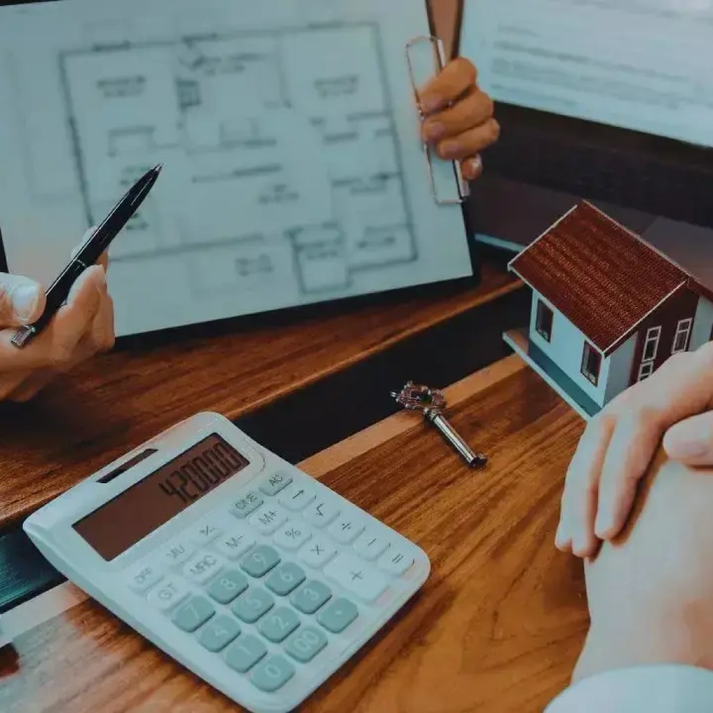 RERA 2.0 ஐப் புரிந்துகொள்வது: ஒவ்வொரு வீடு வாங்குபவரும் மற்றும் டெவலப்பர்களும் தெரிந்து கொள்ள வேண்டிய 5 முக்கியமான மாற்றங்கள் RERA 2.0 ஐப் புரிந்துகொள்வது: ஒவ்வொரு வீடு வாங்குபவரும் மற்றும் டெவலப்பர்களும் தெரிந்து கொள்ள வேண்டிய 5 முக்கியமான மாற்றங்கள்