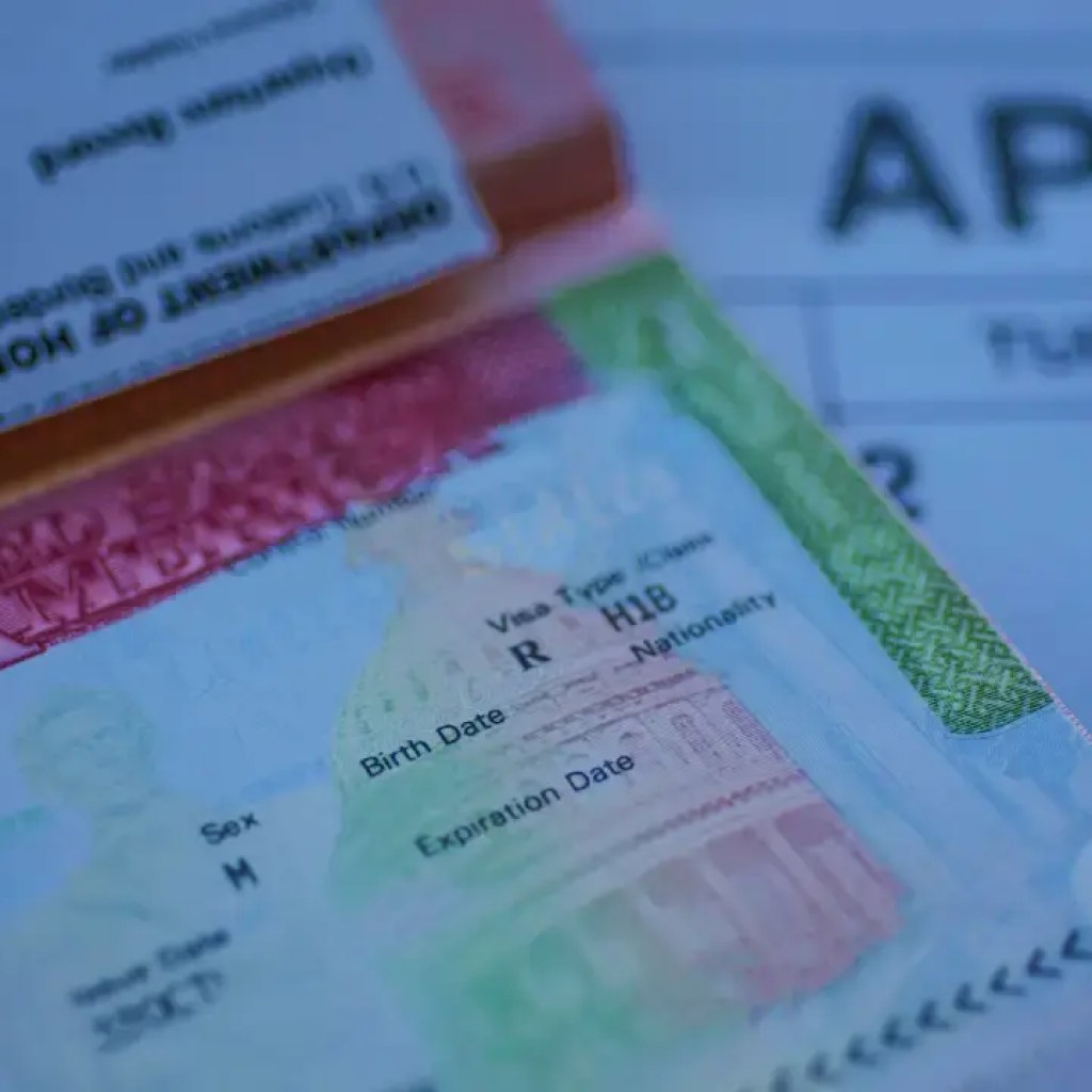 H-1B விசா: WISA சட்டம் என்றால் என்ன? டிரம்பின் H-1B கட்டுப்பாடுகளைத் திரும்பப் பெறுவதை நோக்கமாகக் கொண்ட புதிய அமெரிக்க மசோதா பற்றிய அனைத்தும் | – டைம்ஸ் ஆஃப் இந்தியா H-1B விசா: WISA சட்டம் என்றால் என்ன? டிரம்பின் H-1B கட்டுப்பாடுகளைத் திரும்பப் பெறுவதை நோக்கமாகக் கொண்ட புதிய அமெரிக்க மசோதா பற்றிய அனைத்தும் | – டைம்ஸ் ஆஃப் இந்தியா