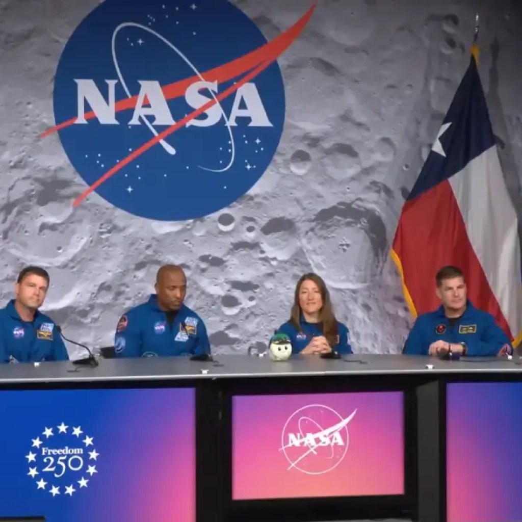 ‘கண்ணீரில் உடைந்தேன்’: ஆர்ட்டெமிஸ் II குழுவினர் தங்கள் நிலவு பயணத்தின் ‘வேறு உலக’ அனுபவத்தை நினைவு கூர்ந்தனர் | – டைம்ஸ் ஆஃப் இந்தியா ‘கண்ணீரில் உடைந்தேன்’: ஆர்ட்டெமிஸ் II குழுவினர் தங்கள் நிலவு பயணத்தின் ‘வேறு உலக’ அனுபவத்தை நினைவு கூர்ந்தனர் | – டைம்ஸ் ஆஃப் இந்தியா