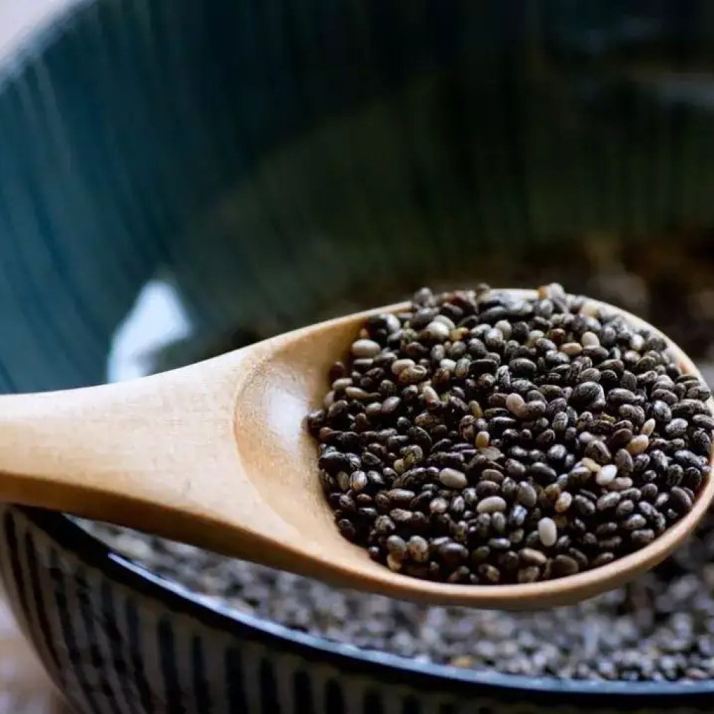 காலை அல்லது மாலை: சியா விதைகளை சாப்பிட சிறந்த நேரம் காலை அல்லது மாலை: சியா விதைகளை சாப்பிட சிறந்த நேரம்