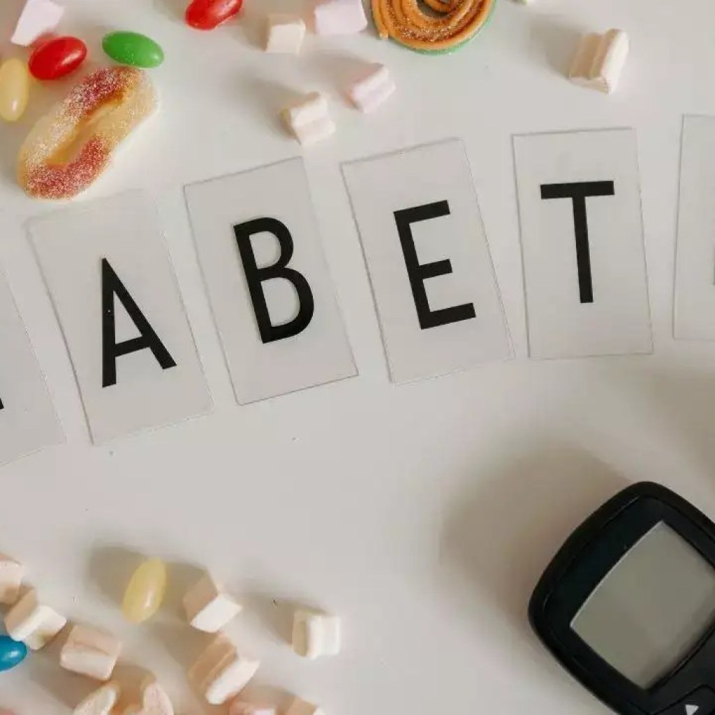 உடலில் நீரிழிவு நோயின் ஆரம்ப அறிகுறிகள் உடலில் நீரிழிவு நோயின் ஆரம்ப அறிகுறிகள்