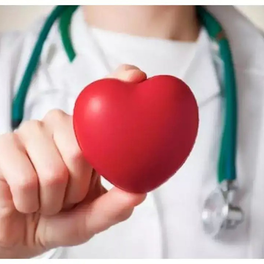 இதய நோய்: தோலில் தோன்றும் 7 எச்சரிக்கை அறிகுறிகள் இதய நோய்: தோலில் தோன்றும் 7 எச்சரிக்கை அறிகுறிகள்