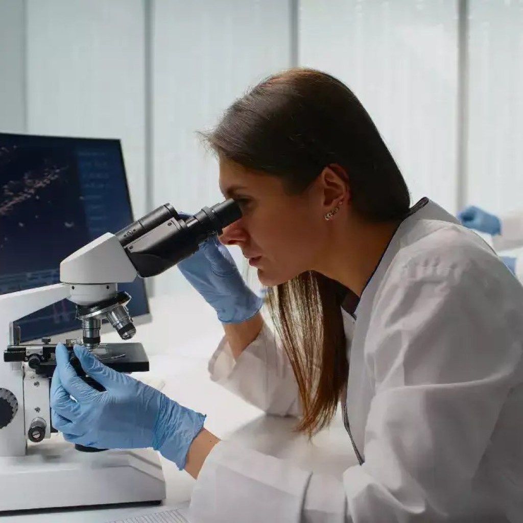 ஒரு பயாப்ஸி புற்றுநோயை பரப்ப முடியுமா? என்ன நடக்கிறது என்பதை சிறந்த மருத்துவர் விளக்குகிறார் ஒரு பயாப்ஸி புற்றுநோயை பரப்ப முடியுமா? என்ன நடக்கிறது என்பதை சிறந்த மருத்துவர் விளக்குகிறார்