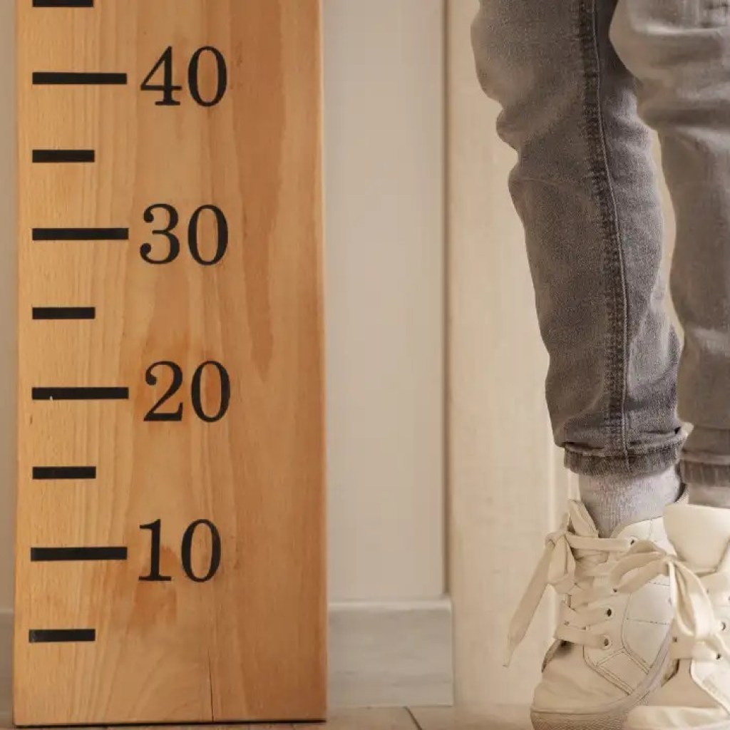 பெரியவர்கள் உண்மையில் உயரமாக வளர முடியுமா? ஆம், மக்கள் இப்போது தங்கள் உயரத்தை அதிகரிக்கும் ஒரு வழி உள்ளது பெரியவர்கள் உண்மையில் உயரமாக வளர முடியுமா? ஆம், மக்கள் இப்போது தங்கள் உயரத்தை அதிகரிக்கும் ஒரு வழி உள்ளது