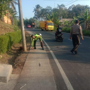 Kisah Nyata, Muslimah yang Dijaga 2 Malaikat Ketika Bertemu Pria Mesum Kisah Nyata, Muslimah yang Dijaga 2 Malaikat Ketika Bertemu Pria Mesum