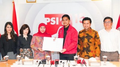 PSI Resmi Usung Duet Khofifah-Emil di Pilkada Jatim PSI Resmi Usung Duet Khofifah-Emil di Pilkada Jatim