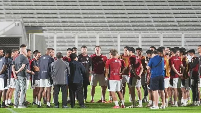 Erick Thohir Berikan Keyakinan Kepada Timnas, Saya Sadar Ada Tekanan Besar Erick Thohir Berikan Keyakinan Kepada Timnas, Saya Sadar Ada Tekanan Besar