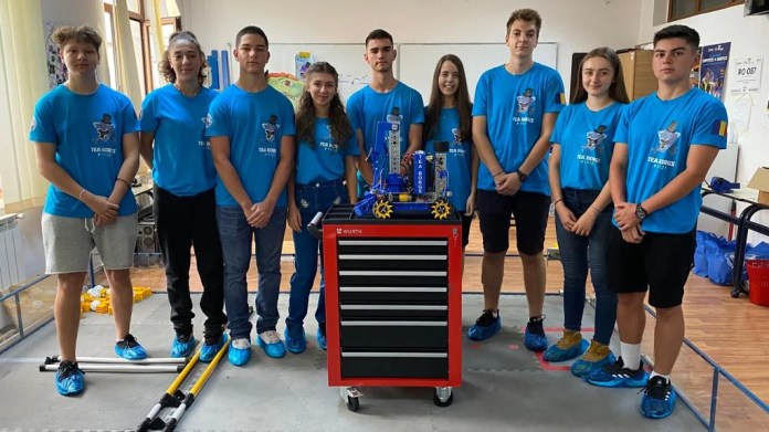 Echipa de robotică „Tea Borgs“, campioana României, calificată la un puternic concurs în Elveția Echipa de robotică „Tea Borgs“, campioana României, calificată la un puternic concurs în Elveția