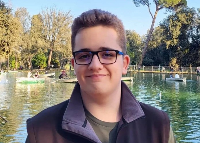 Olimpicul care a creat kilonova.ro, o platformă online cu probleme complexe de Informatică Olimpicul care a creat kilonova.ro, o platformă online cu probleme complexe de Informatică