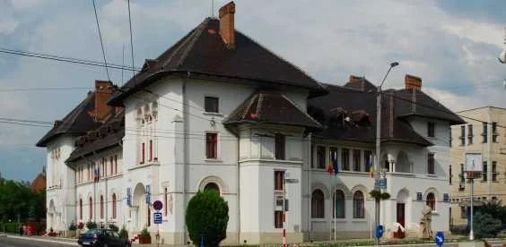 Director din Primăria municipiului Târgu Jiu, reținut pentru abuz în serviciu UPDATE Director din Primăria municipiului Târgu Jiu, reținut pentru abuz în serviciu UPDATE