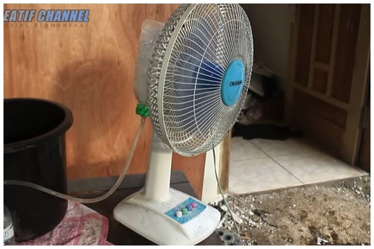 Trik Sulap Kipas Angin Agar Ruangan Sejuk Seperti AC, Mudah Tanpa Bikin Lantai Basah Trik Sulap Kipas Angin Agar Ruangan Sejuk Seperti AC, Mudah Tanpa Bikin Lantai Basah