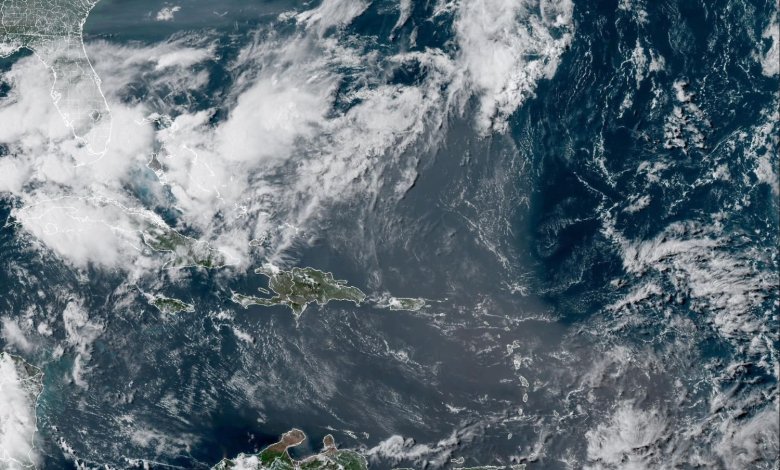 Huge Sahara clouds are heading towards Florida Huge Sahara clouds are heading towards Florida