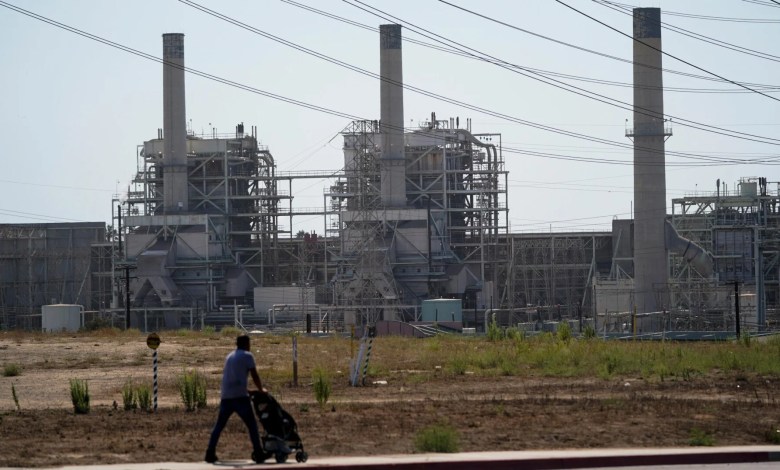 Trump’s EPA plan to abandon emission restrictions at power plants Trump’s EPA plan to abandon emission restrictions at power plants