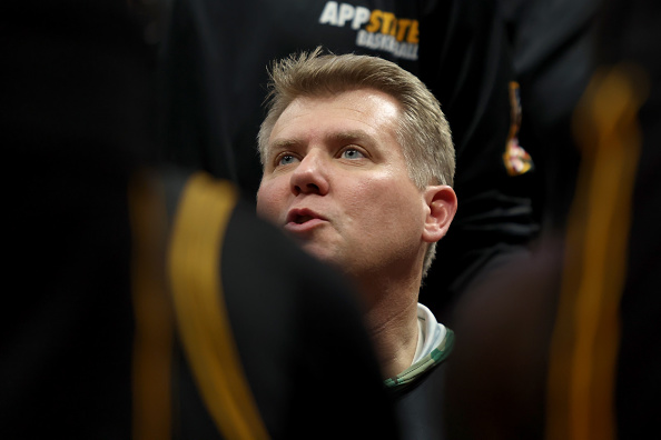 College Basketball Picks Today: Greg Peterson Best Bets for Thursday, February 19 College Basketball Picks Today: Greg Peterson Best Bets for Thursday, February 19