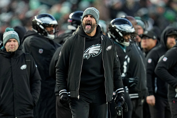 Top Picks from the NFL Betting Splits for Eagles-Chargers on Monday December 8th Top Picks from the NFL Betting Splits for Eagles-Chargers on Monday December 8th