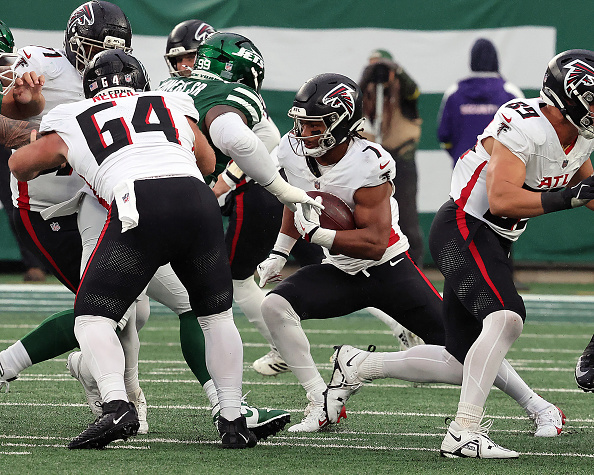 Wes Reynolds: NFL Week 14 Best Bets Wes Reynolds: NFL Week 14 Best Bets