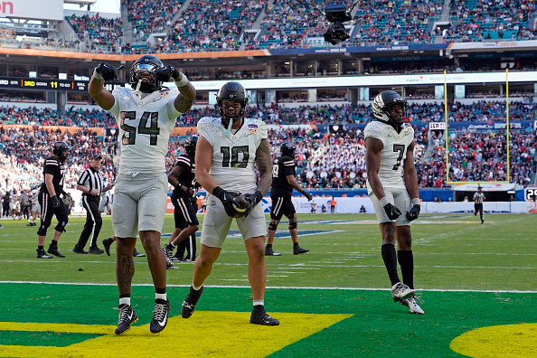 Top Picks from the CFB Betting Splits for Oregon-Indiana on Friday January 9th Top Picks from the CFB Betting Splits for Oregon-Indiana on Friday January 9th