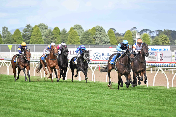 Horse Racing Picks Today at Keeneland for Friday, April 3 Horse Racing Picks Today at Keeneland for Friday, April 3