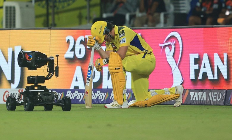 Development CSK Debut Cut Short by a World Catch Kamindu Mendis Development CSK Debut Cut Short by a World Catch Kamindu Mendis