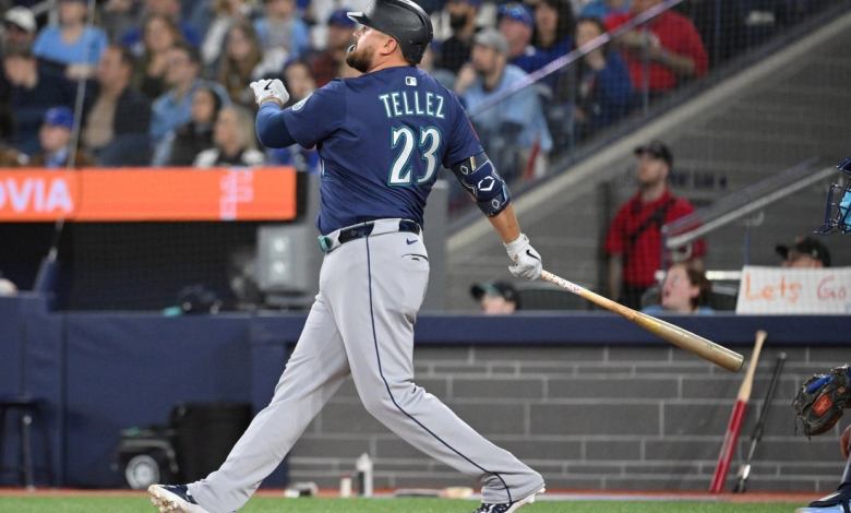 Meriners defeated Blue Jais as Cal Rail, Rowdy Tellez Homer Meriners defeated Blue Jais as Cal Rail, Rowdy Tellez Homer