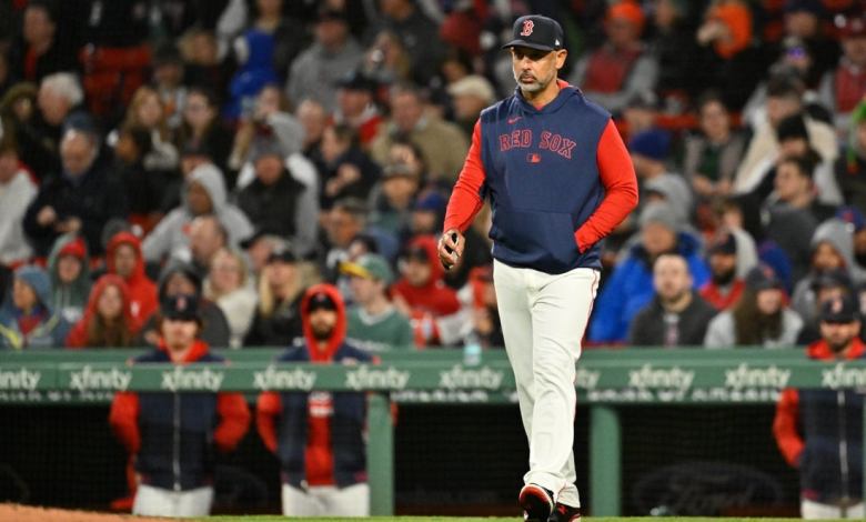 After winning the series in Atlanta, Red Socks return to Fenway to face Angels After winning the series in Atlanta, Red Socks return to Fenway to face Angels
