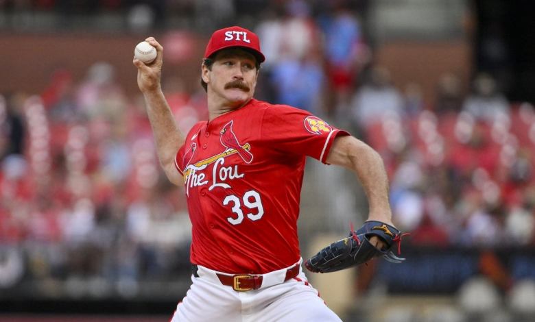 After the stay due to rain, Royals, Cardinals set to play doubleheader After the stay due to rain, Royals, Cardinals set to play doubleheader