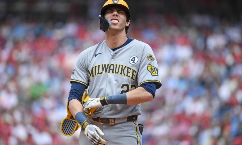 Brucers Christian Yelich (Hand) leaves after HBP Brucers Christian Yelich (Hand) leaves after HBP