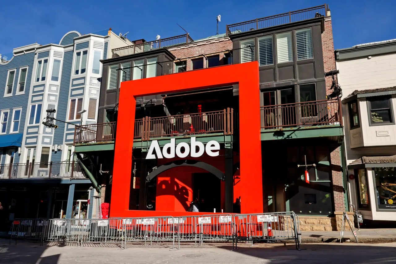 Adobe just can’t make investors happy, even after its strong earnings Adobe just can’t make investors happy, even after its strong earnings