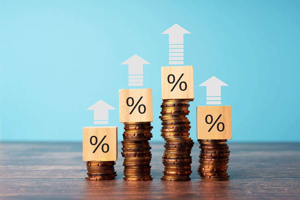 How much interest does ,000 earn in one year? How much interest does ,000 earn in one year?