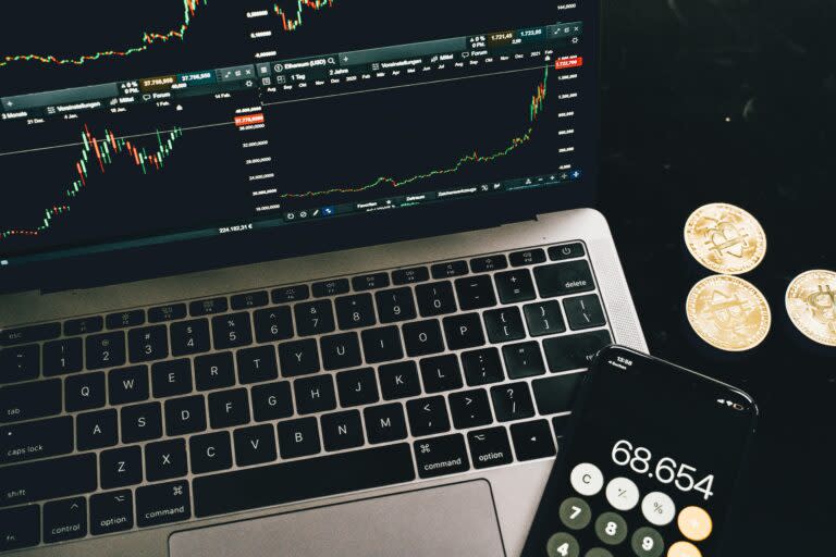 AAON Inc (AAON) Hits 52-Week High as Revenues Soar by Double-Digits AAON Inc (AAON) Hits 52-Week High as Revenues Soar by Double-Digits