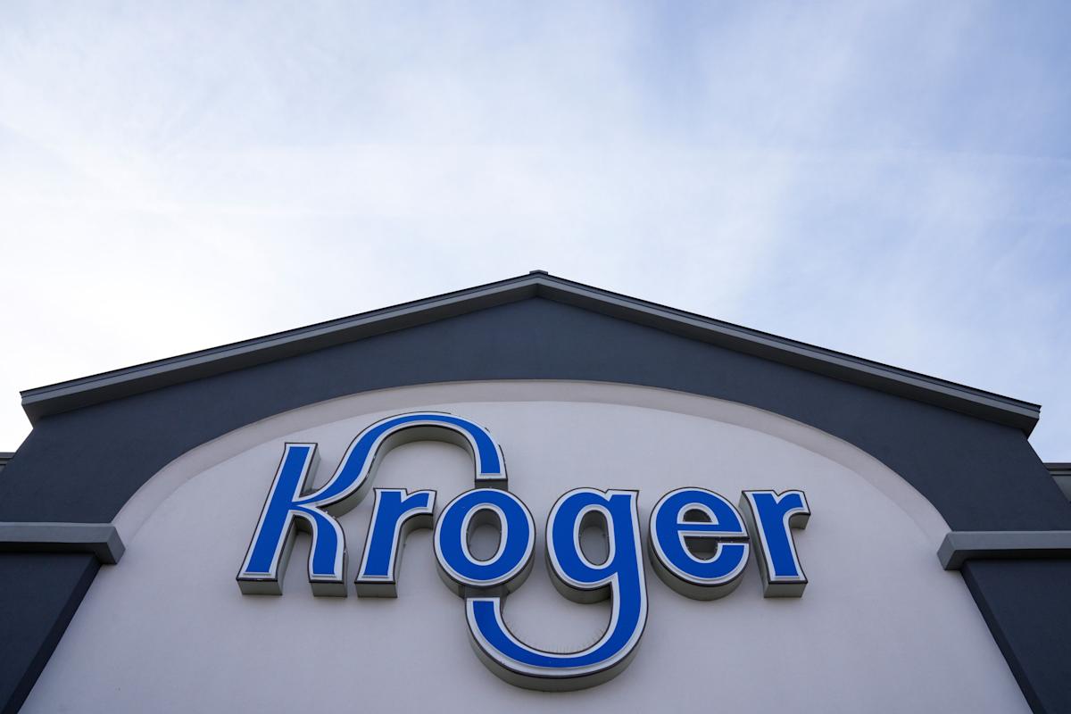 DoorDash and Kroger are expanding their grocery delivery partnership DoorDash and Kroger are expanding their grocery delivery partnership