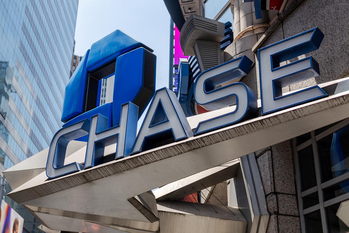Does Chase have a high-yield savings account? Does Chase have a high-yield savings account?
