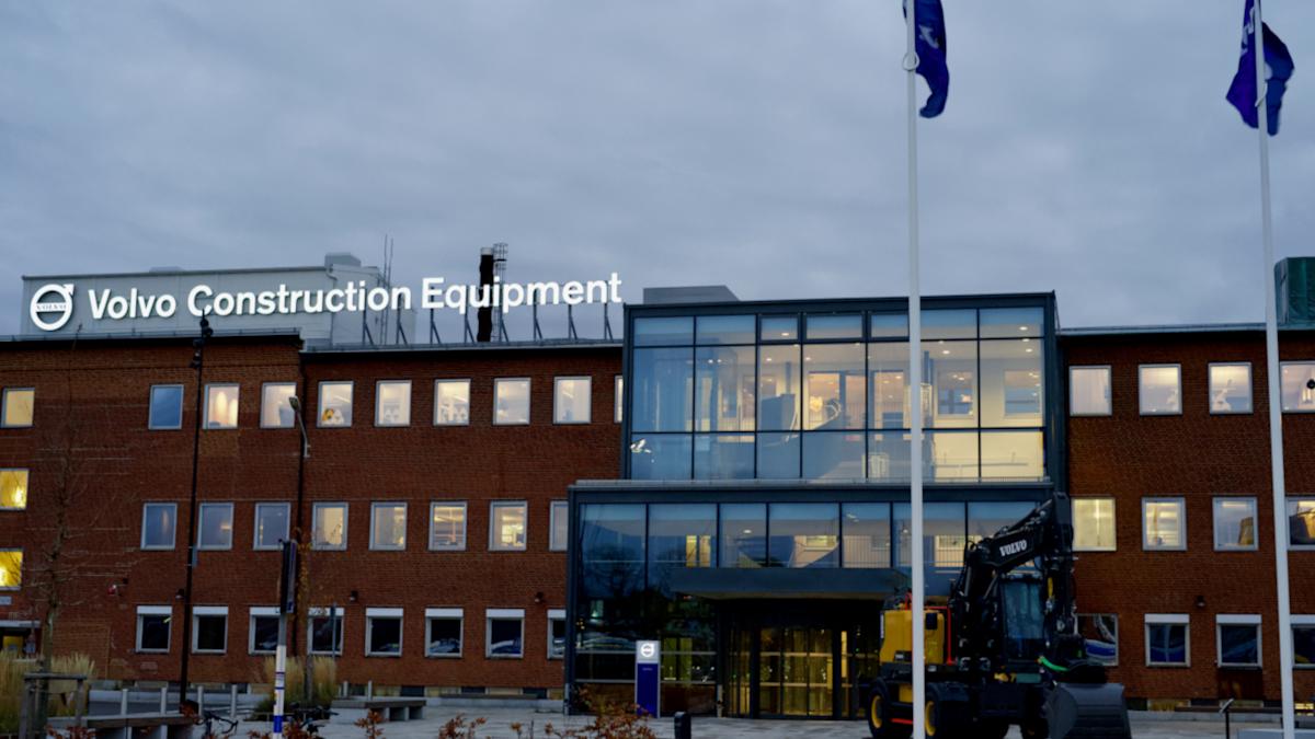 Volvo CE to invest 0.3m in crawler excavator production across three global sites Volvo CE to invest 0.3m in crawler excavator production across three global sites