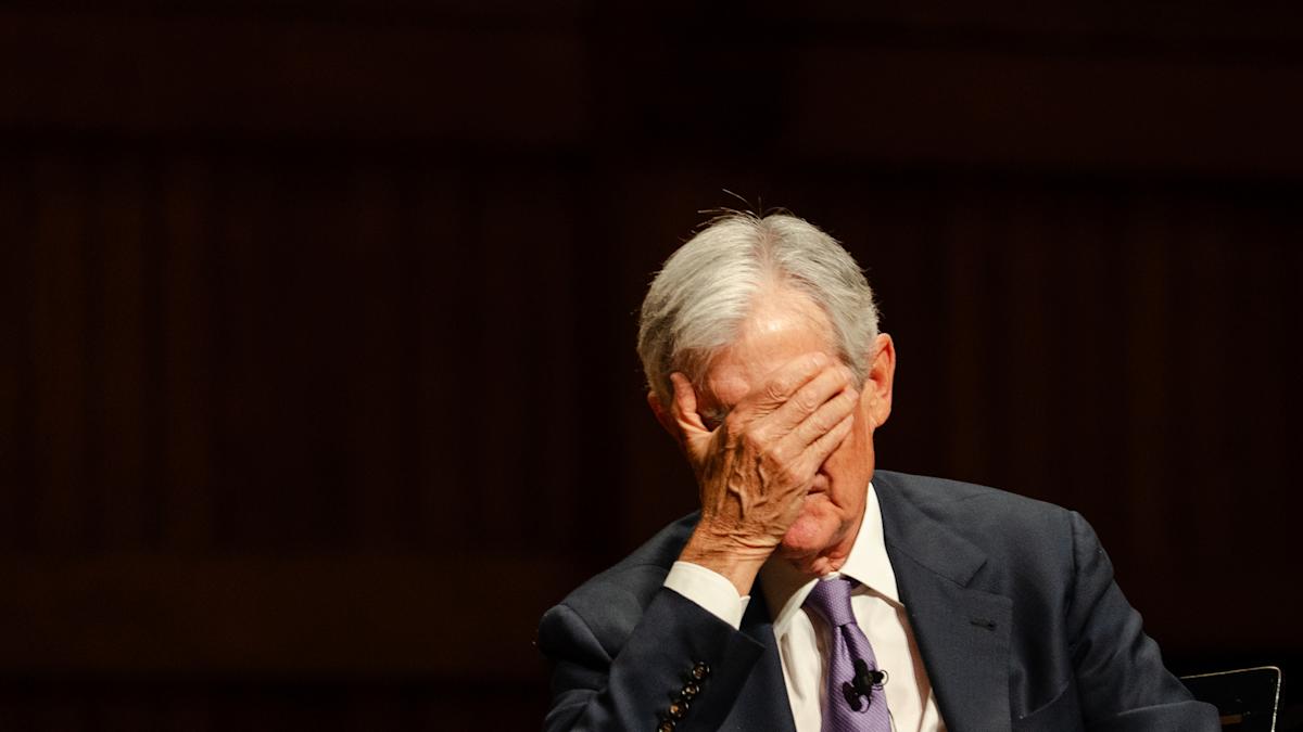 A top Fed official just put a rate hike back on the table — and it hinges on one thing A top Fed official just put a rate hike back on the table — and it hinges on one thing