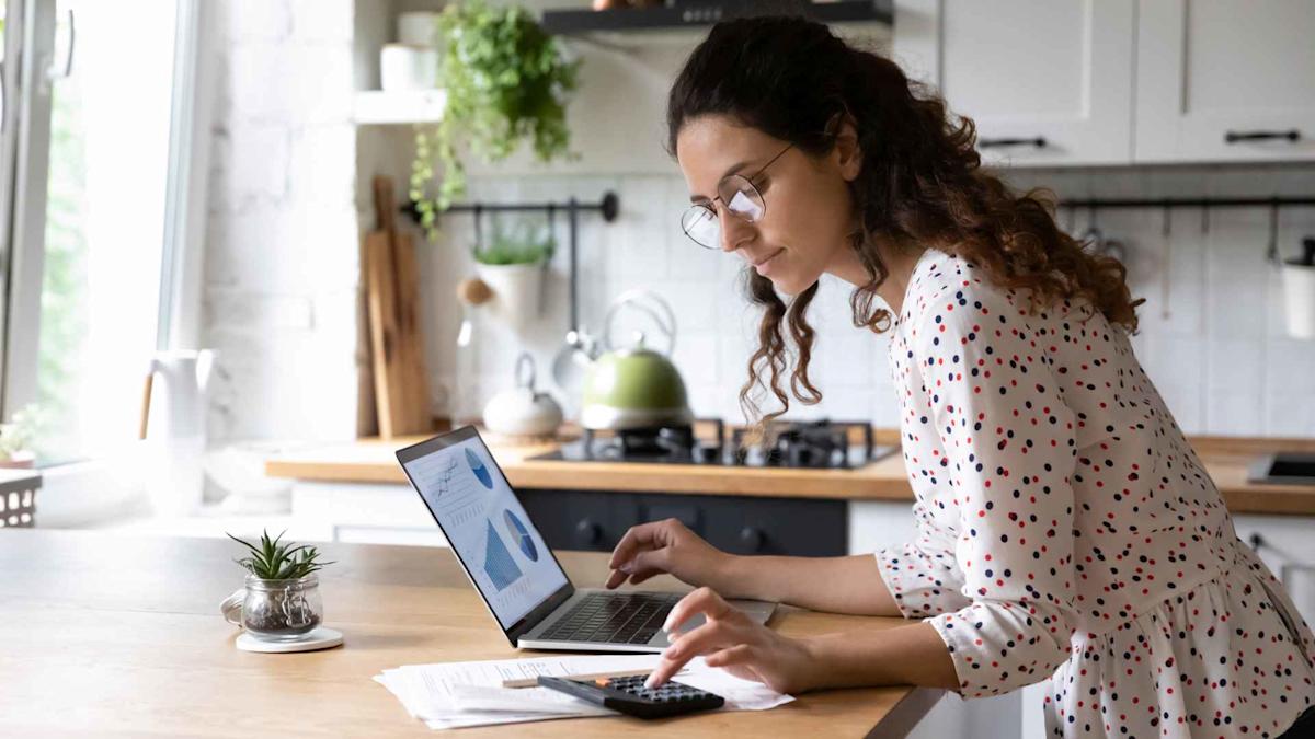 3 Best ChatGPTs for Investors 3 Best ChatGPTs for Investors