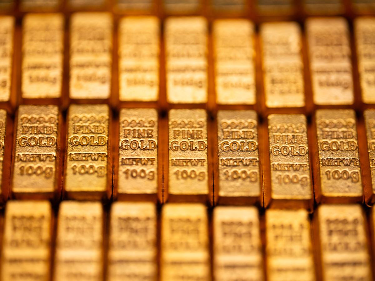 The bad economic vibes are causing more people to stock up on gold The bad economic vibes are causing more people to stock up on gold
