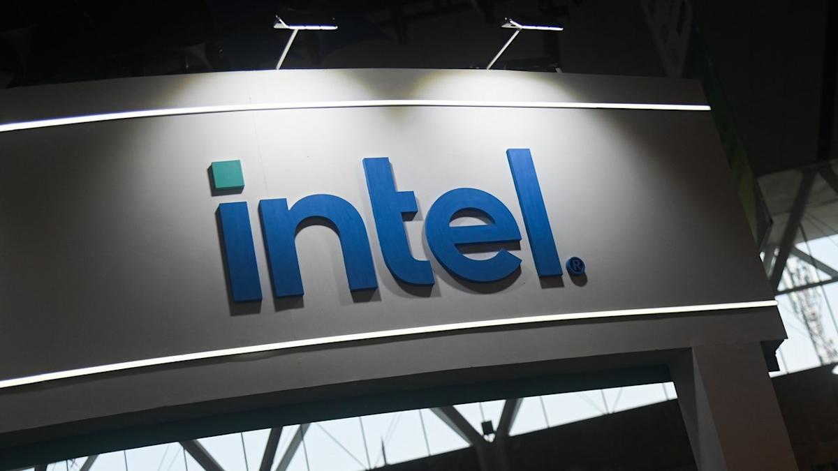 Intel Q3 earnings show signs of recovery — and restraint Intel Q3 earnings show signs of recovery — and restraint