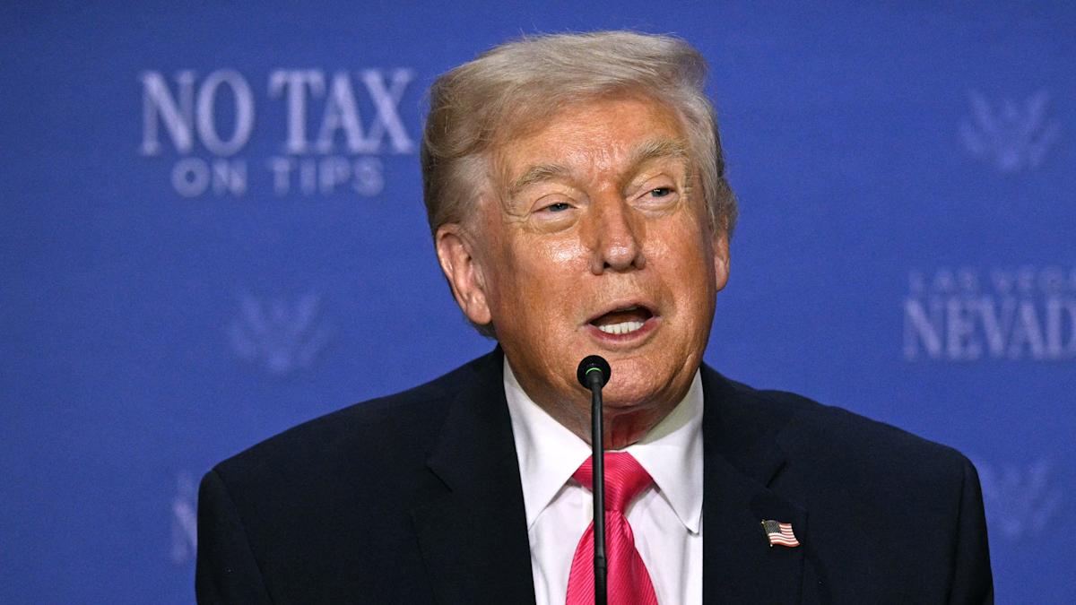 Trump floats eliminating income tax due to ‘large’ tariff revenue. Does his math add up? Trump floats eliminating income tax due to ‘large’ tariff revenue. Does his math add up?