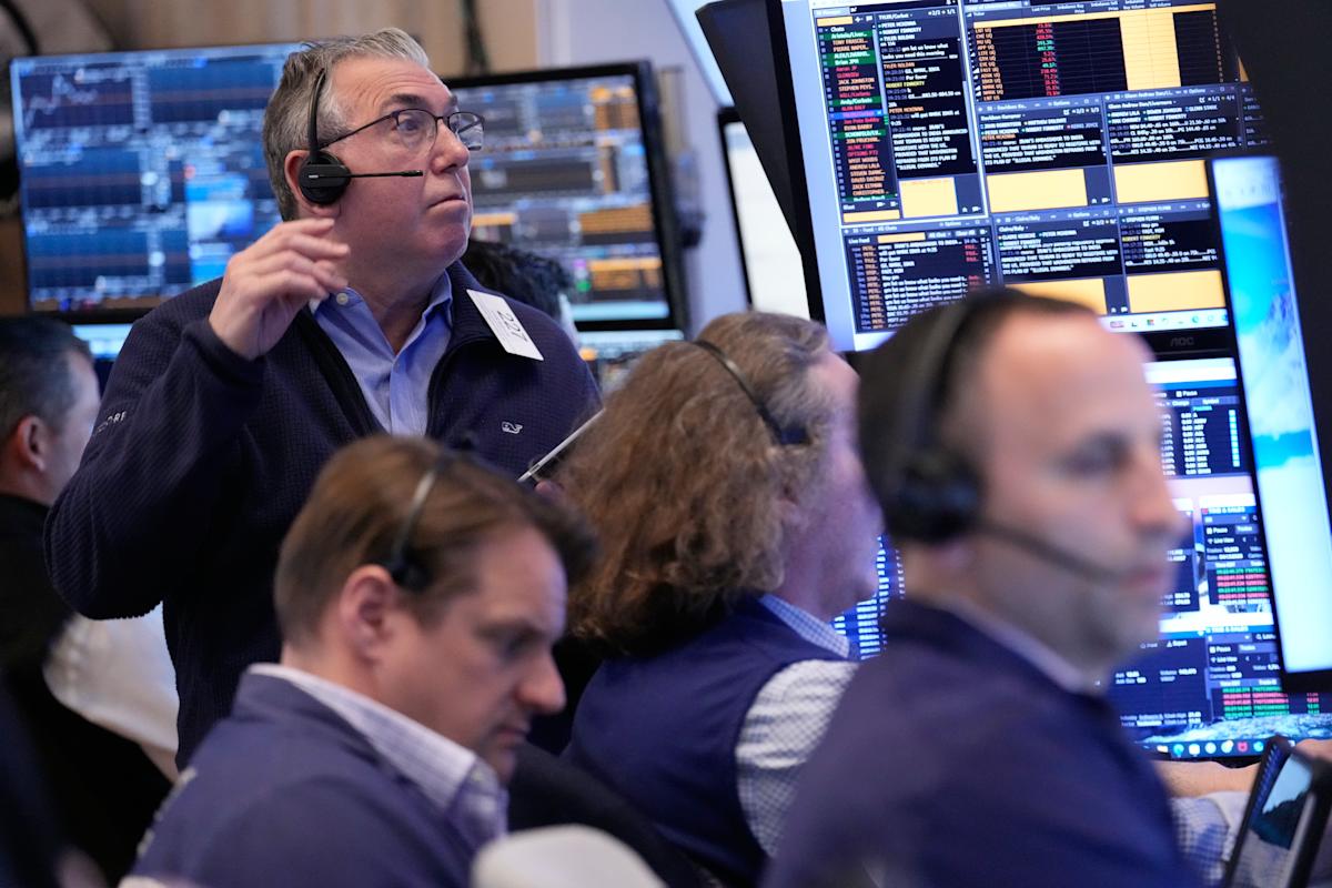 S&P 500, Nasdaq, Dow futures fall as hopes of de-escalation in Iran dwindle S&P 500, Nasdaq, Dow futures fall as hopes of de-escalation in Iran dwindle