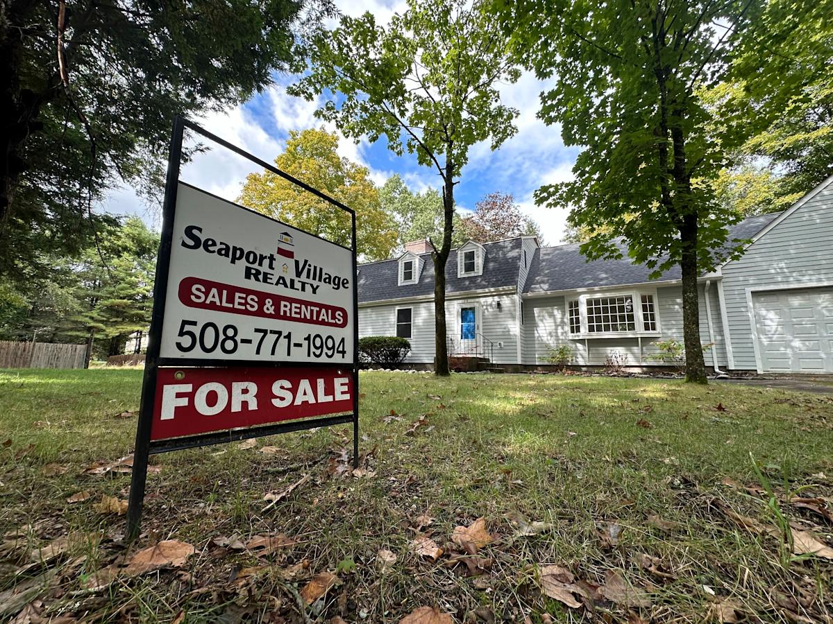 Investors snap up growing share of US homes as traditional buyers struggle to afford one Investors snap up growing share of US homes as traditional buyers struggle to afford one