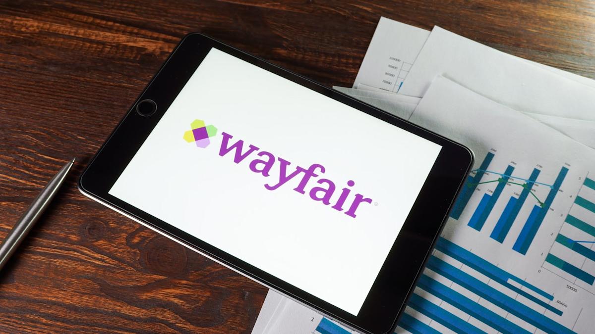 Wayfair’s Q3 revenue climbs to .1bn despite wider net loss Wayfair’s Q3 revenue climbs to .1bn despite wider net loss